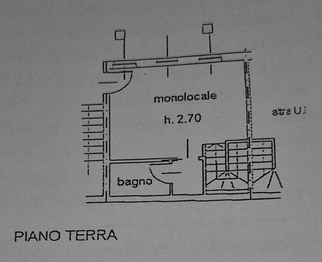 Monolocale con spazioso interrato e garage