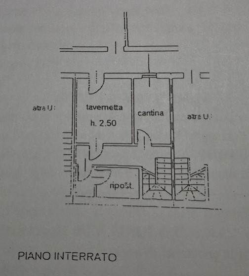 Monolocale con spazioso interrato e garage