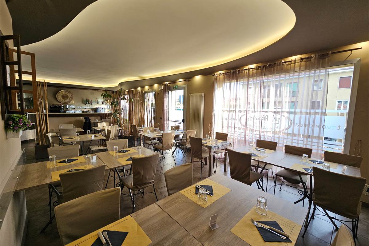 Pizzeria in Vendita A Rovellasca