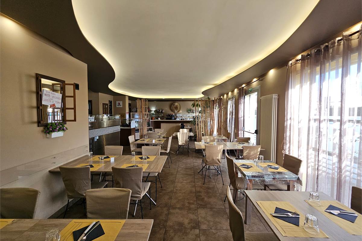 Pizzeria in Vendita A Rovellasca