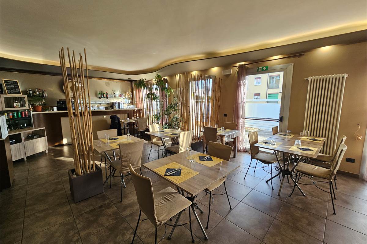 Pizzeria in Vendita A Rovellasca