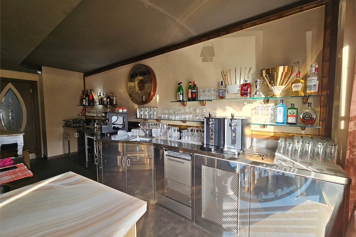 Pizzeria in Vendita A Rovellasca
