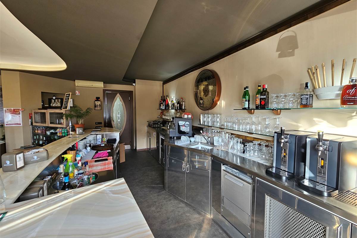Pizzeria in Vendita A Rovellasca