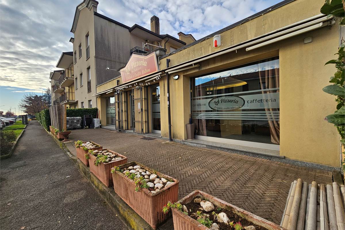 Pizzeria in Vendita A Rovellasca