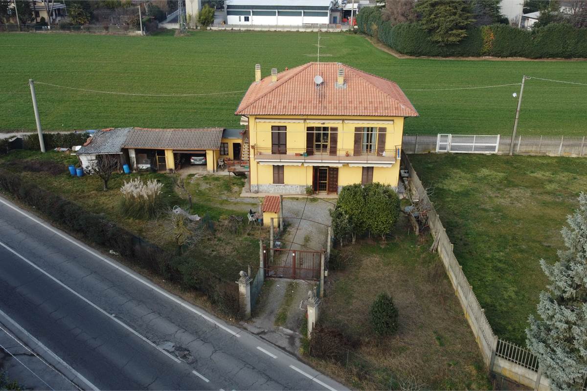 Appartamento a Lomazzo in villa