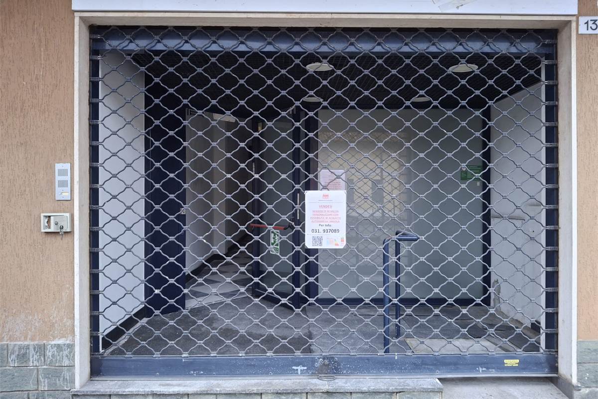 Negozio in vendita a Torrevecchia Pia