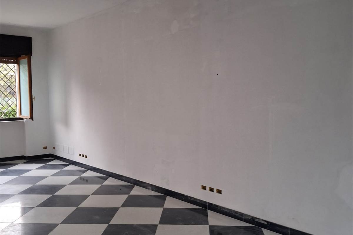 Negozio in vendita a Torrevecchia Pia