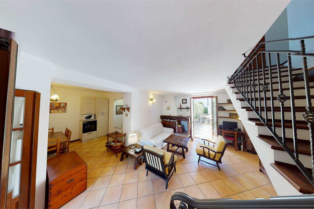 Appartamento in villa ad Appiano Gentile