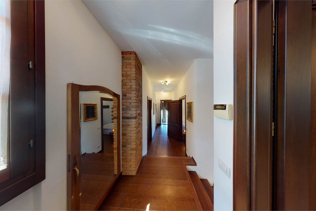 Appartamento in villa ad Appiano Gentile