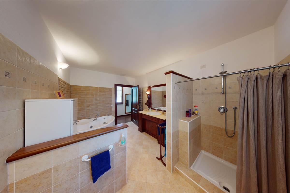 Appartamento in villa ad Appiano Gentile