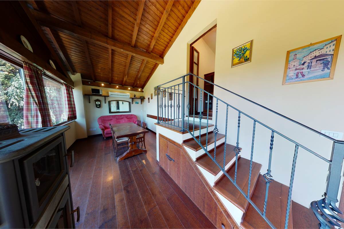 Appartamento in villa ad Appiano Gentile
