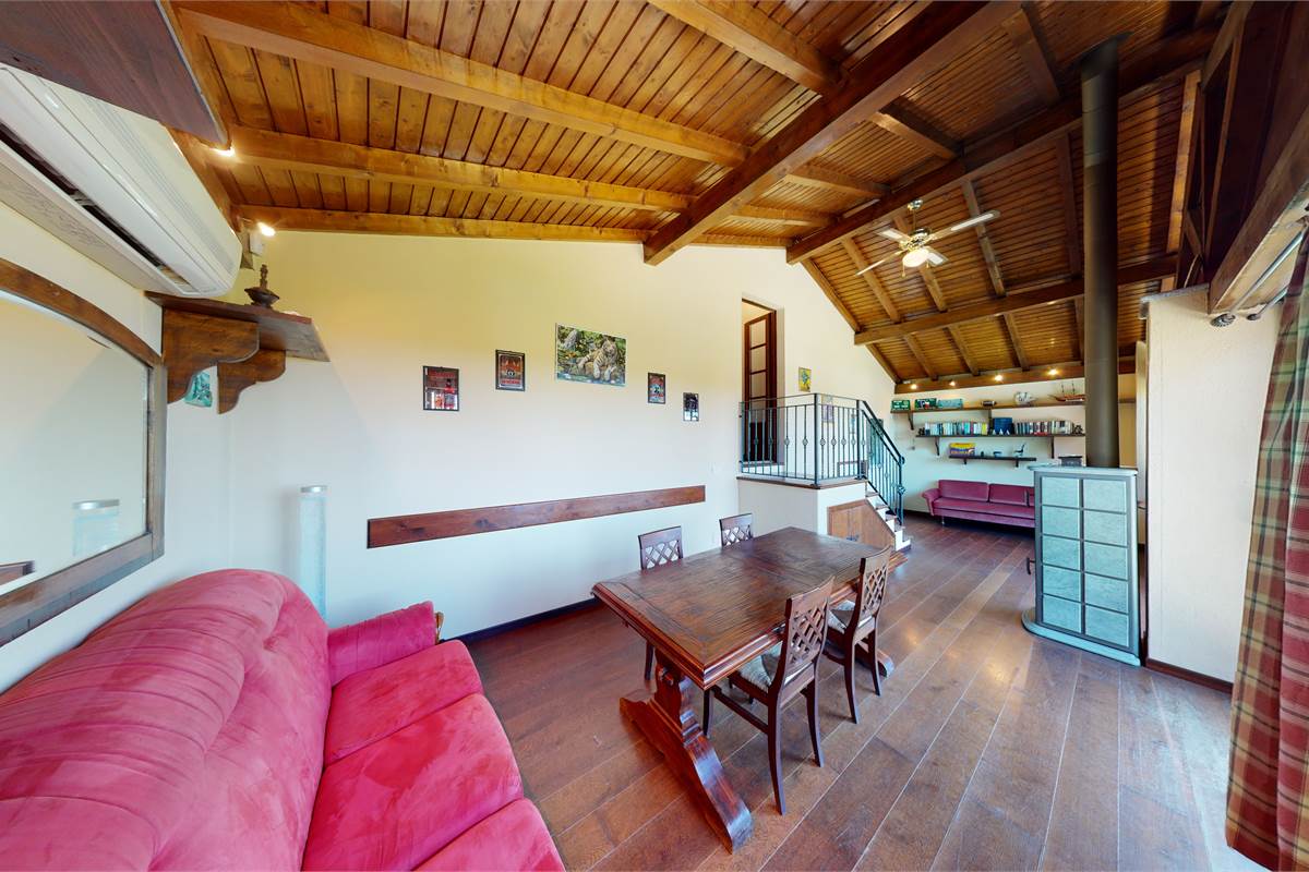 Appartamento in villa ad Appiano Gentile