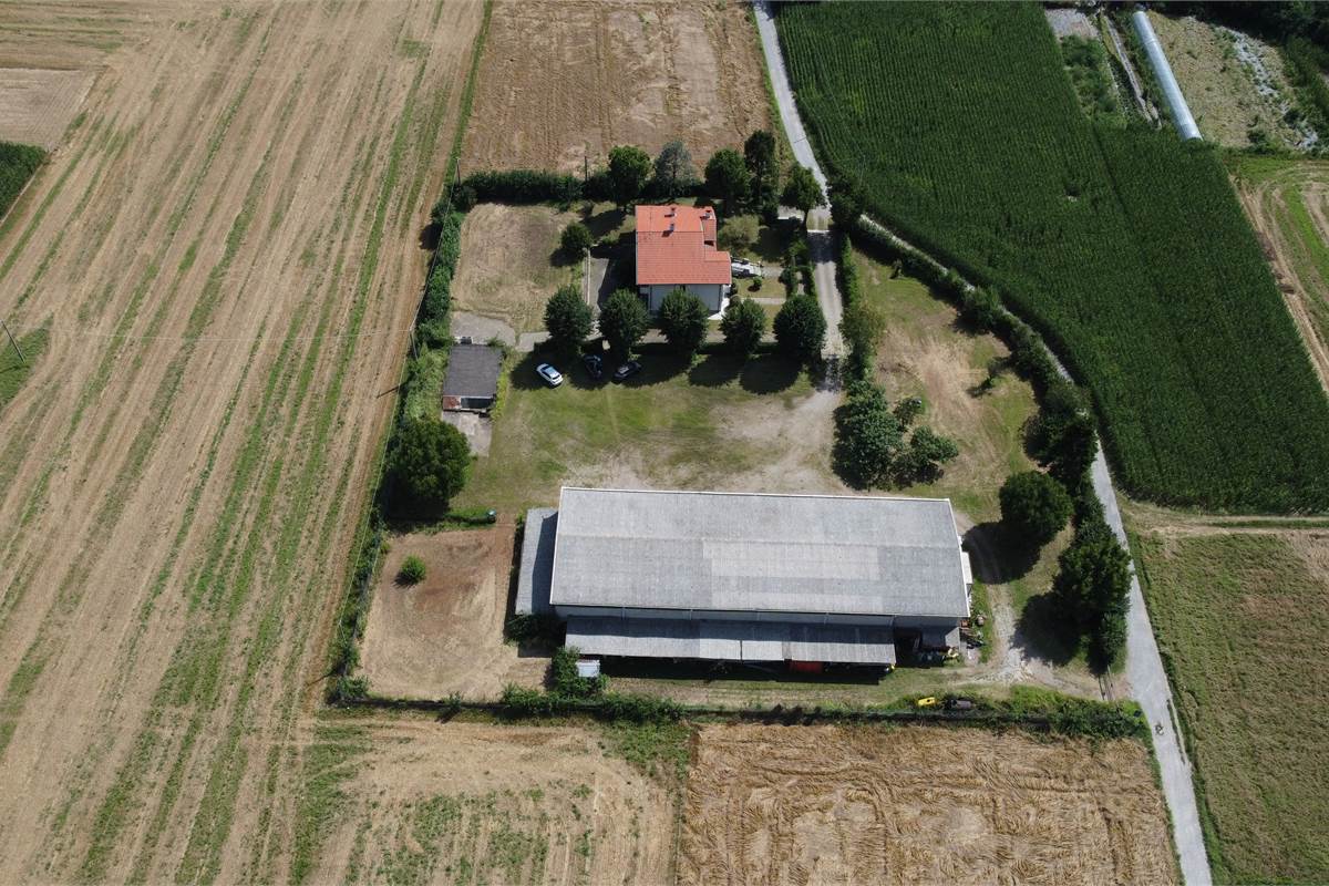 Proprietà agricola in vendita a Rovellasca