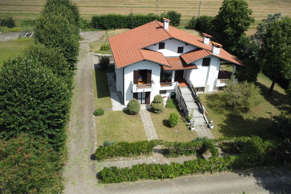 Proprietà agricola in vendita a Rovellasca
