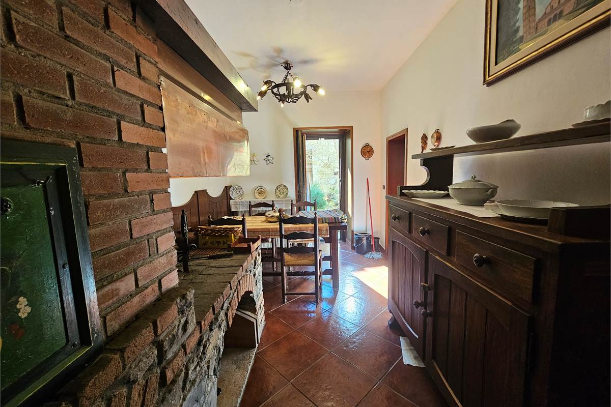 Porzione di casa a Forotondo con giardino