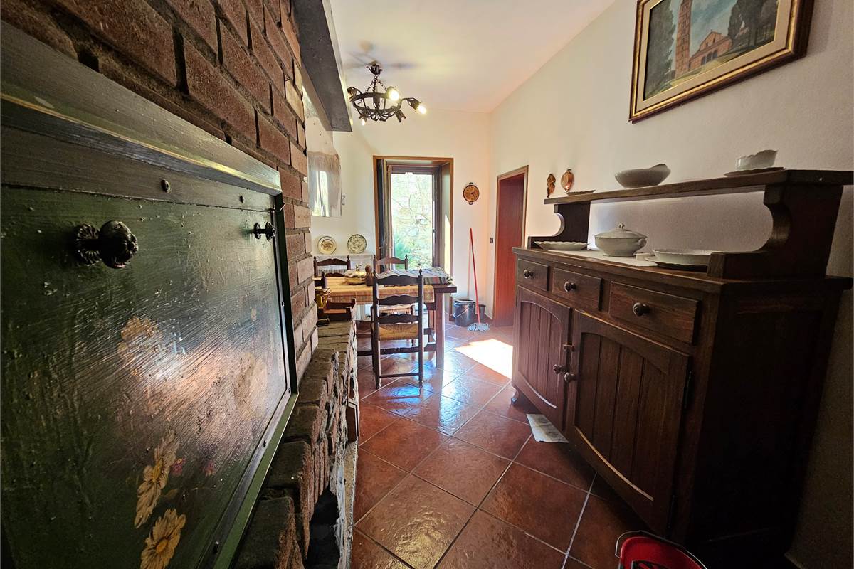 Porzione di casa a Forotondo con giardino