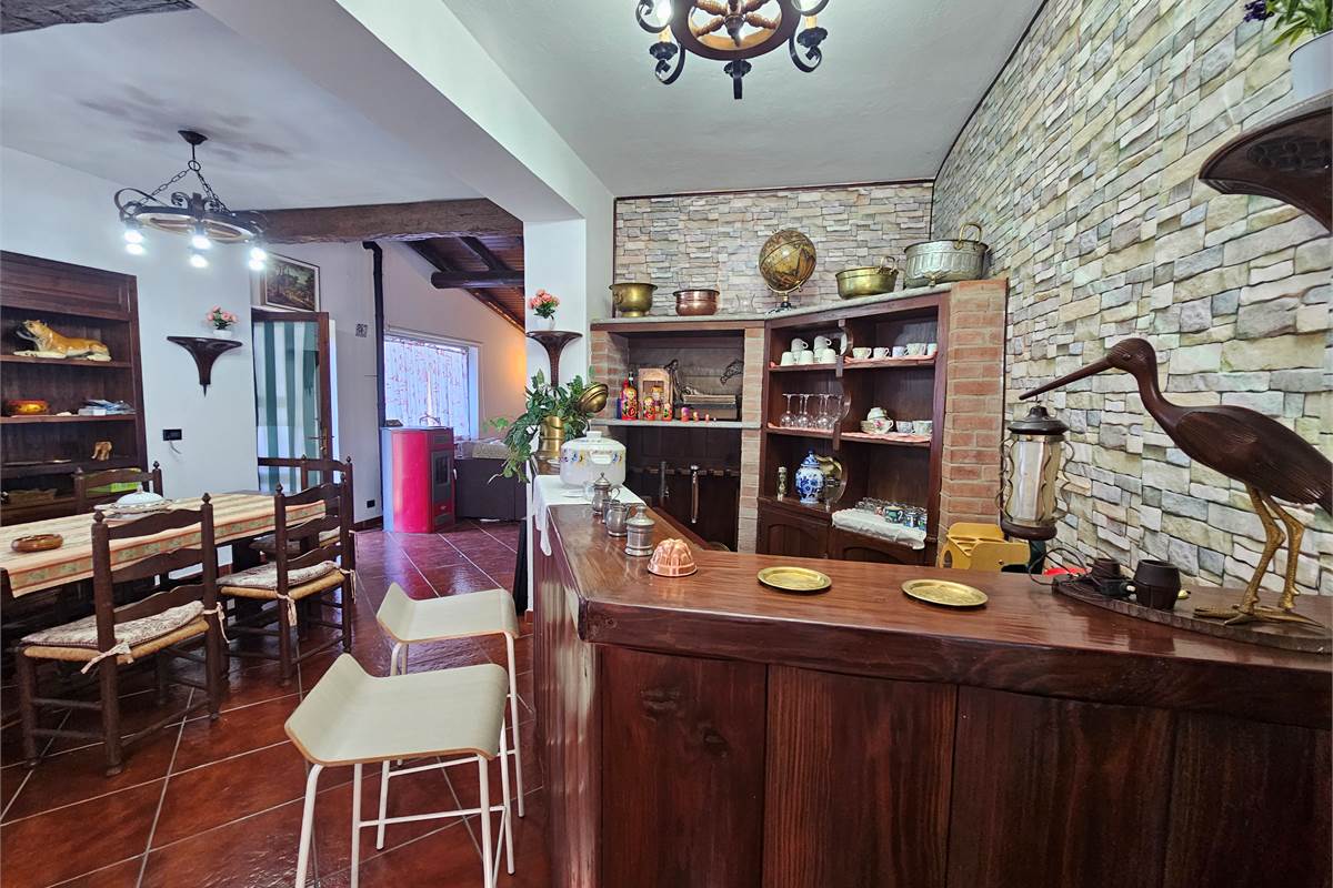 Porzione di casa a Forotondo con giardino