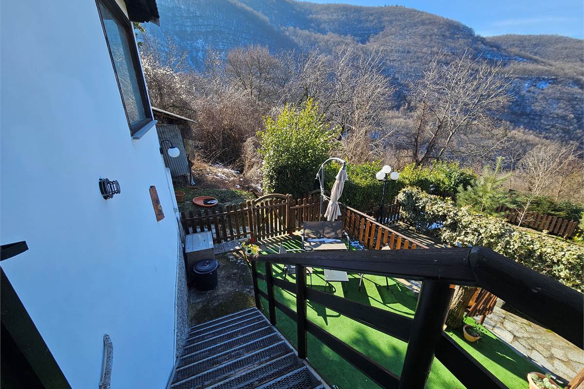 Porzione di casa a Forotondo con giardino