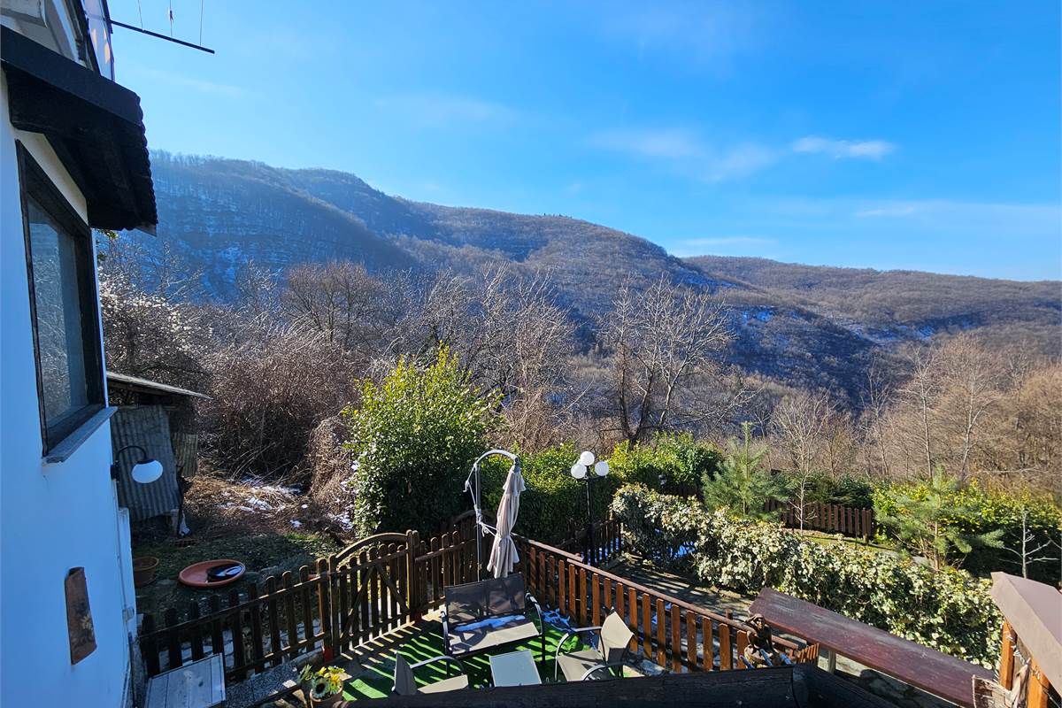 Porzione di casa a Forotondo con giardino