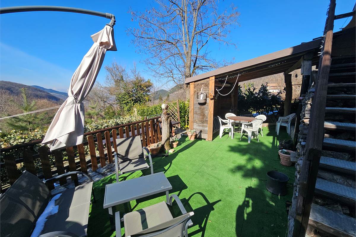 Porzione di casa a Forotondo con giardino