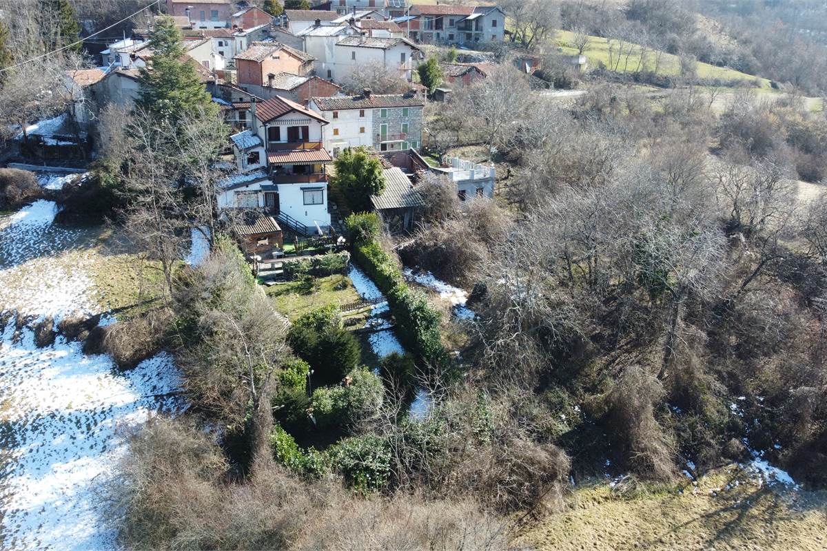Porzione di casa a Forotondo con giardino