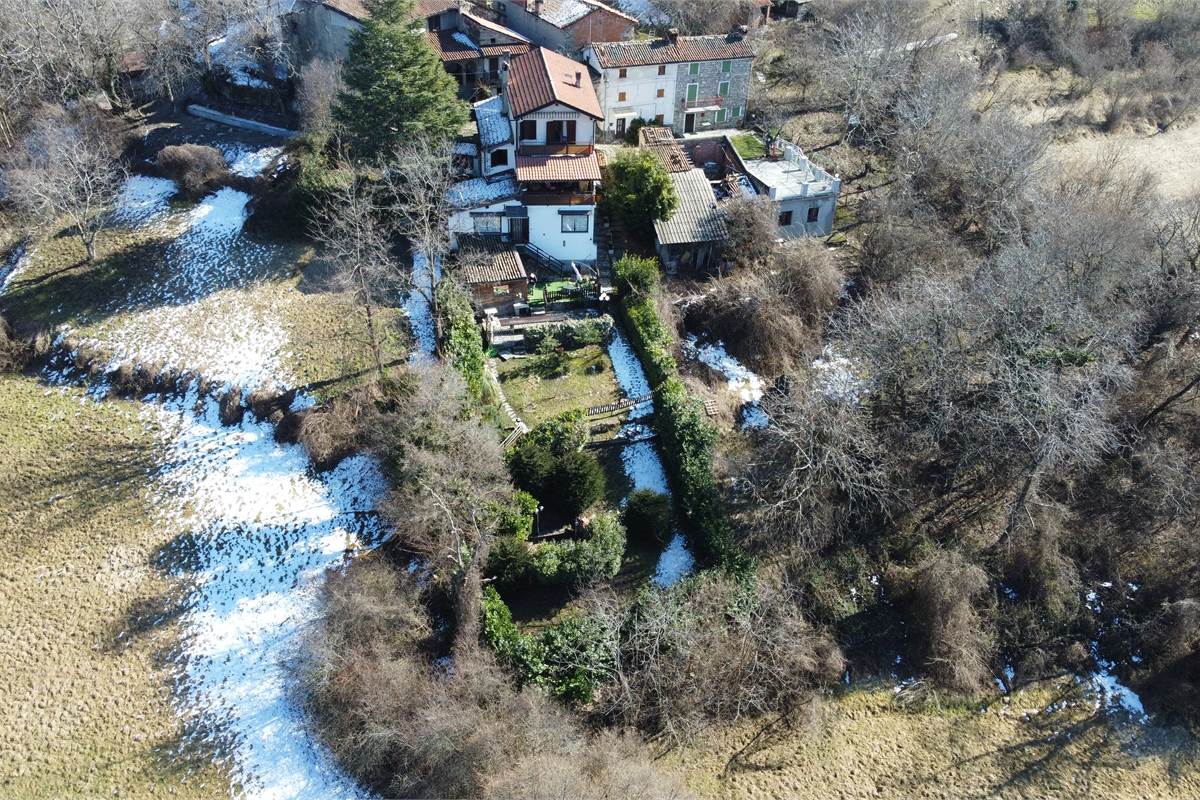 Porzione di casa a Forotondo con giardino