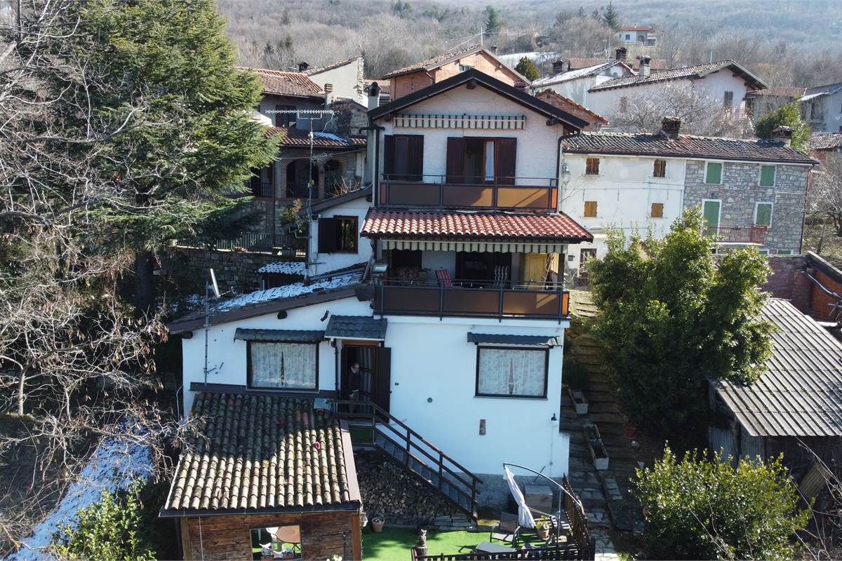 Porzione di casa a Forotondo con giardino