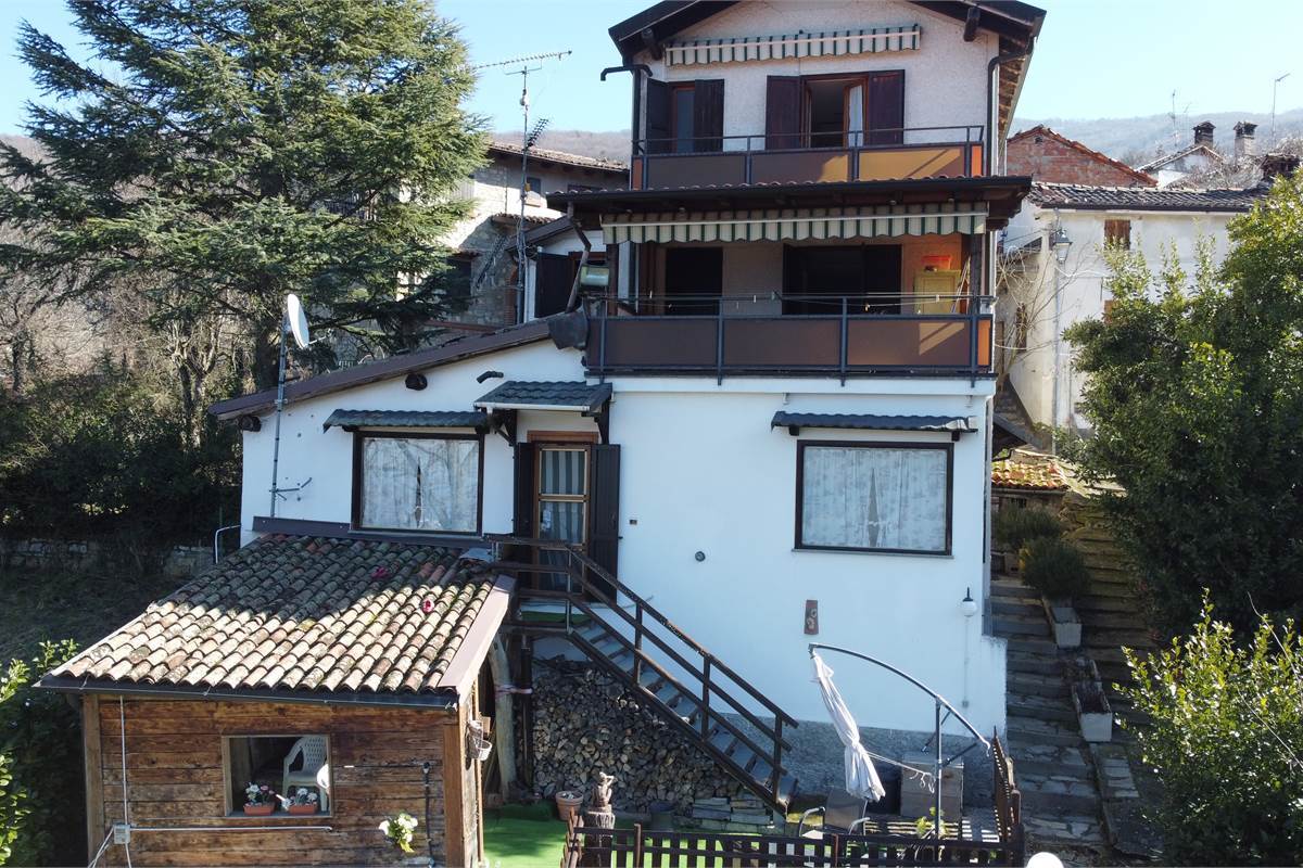 Porzione di casa a Forotondo con giardino