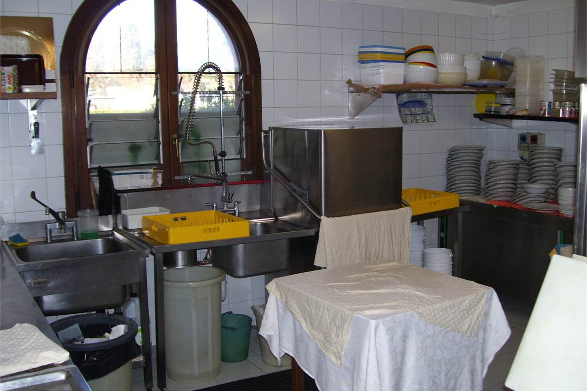 Ristorante con abitazione a Cermenate