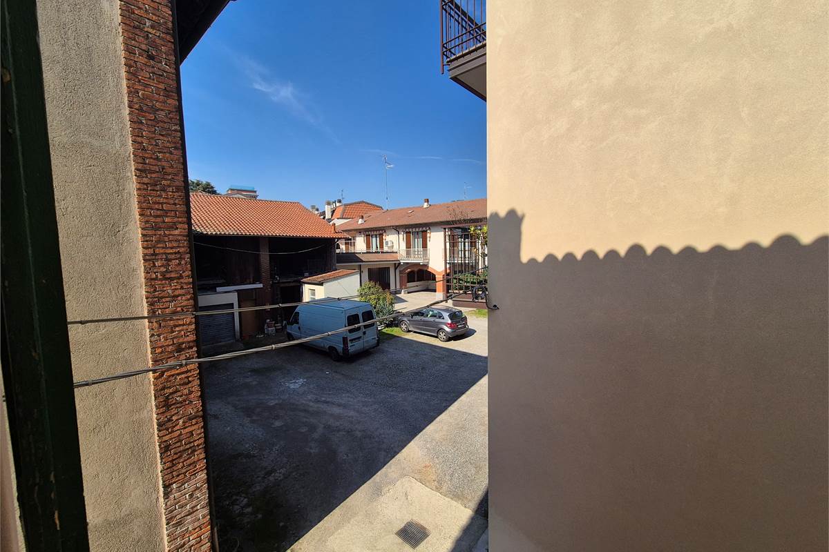 Rustico Ufficio su due livelli a Lomazzo