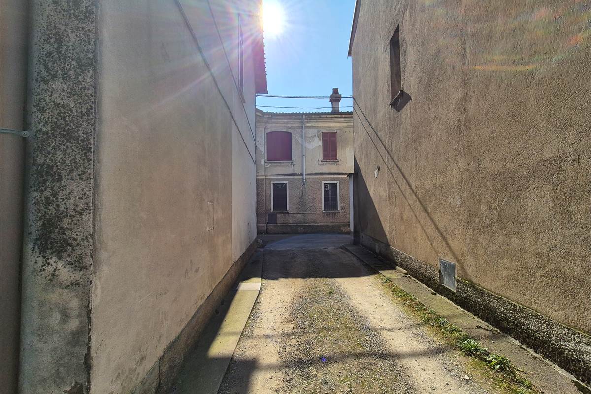 Rustico Ufficio su due livelli a Lomazzo