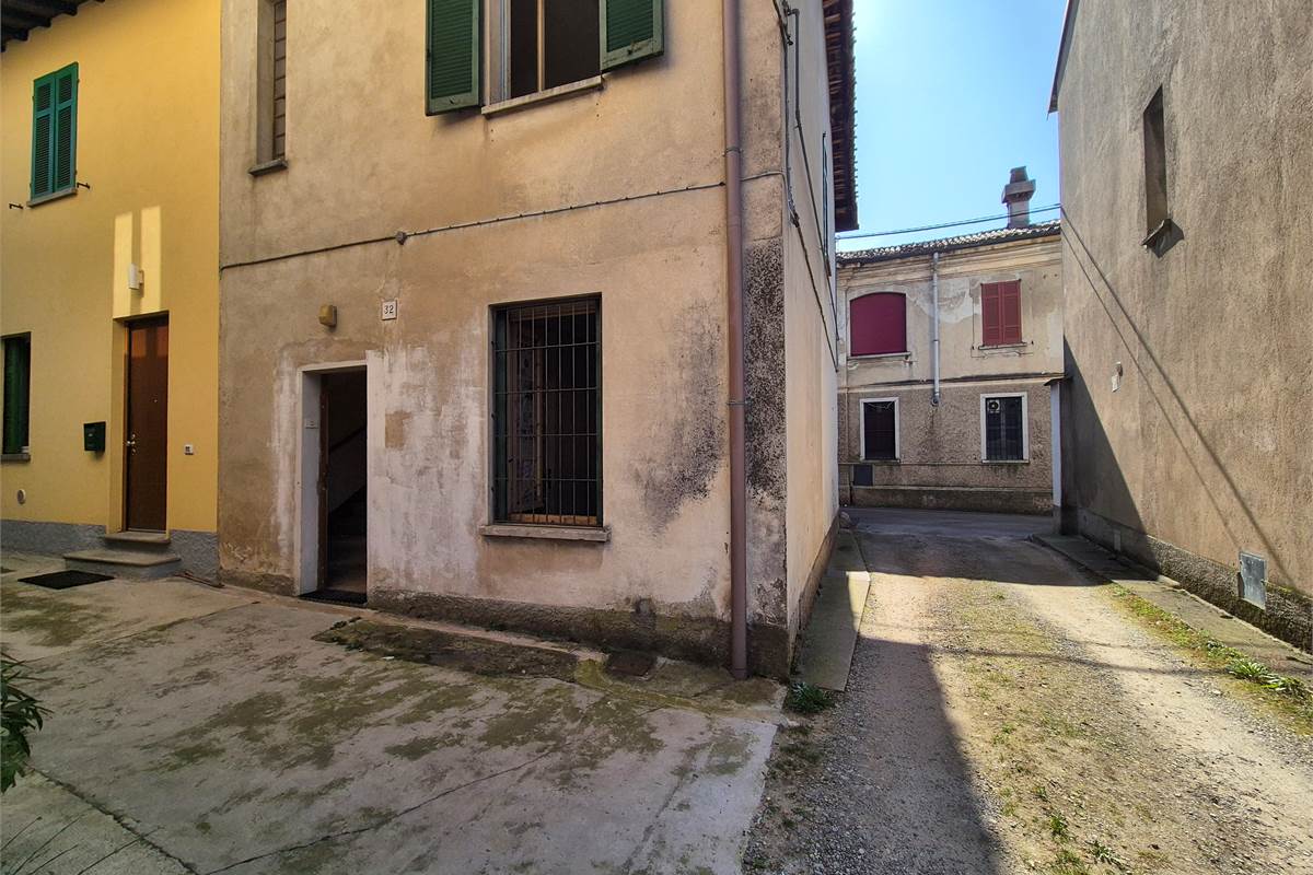 Rustico Ufficio su due livelli a Lomazzo