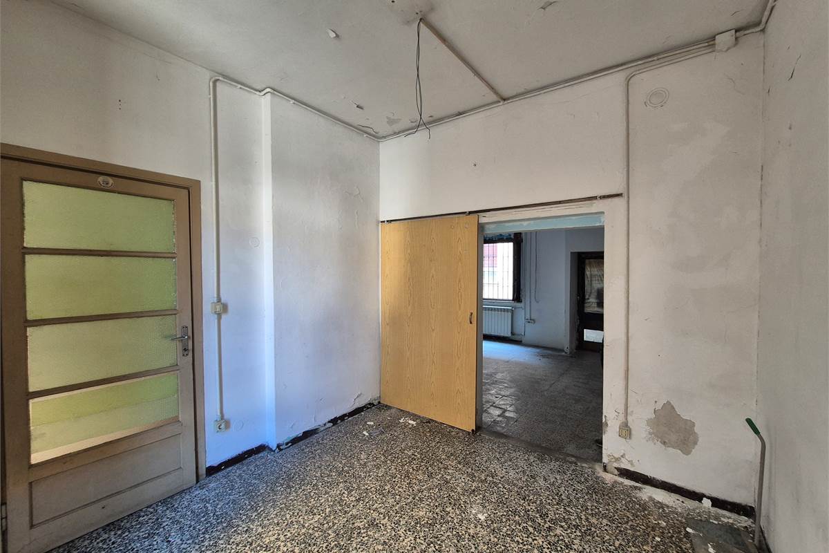 Rustico Ufficio su due livelli a Lomazzo