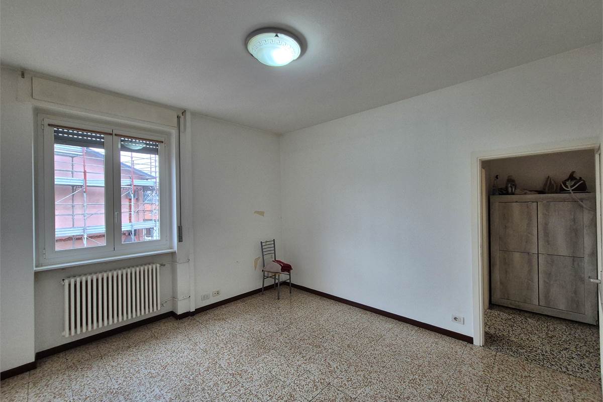 Trilocale con cantina a Lurate Caccivio