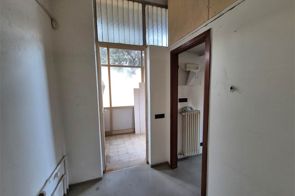Grande negozio in vendita a Bregnano 