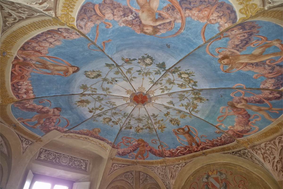 VENDESI VILLA QUATTROCENTESCA