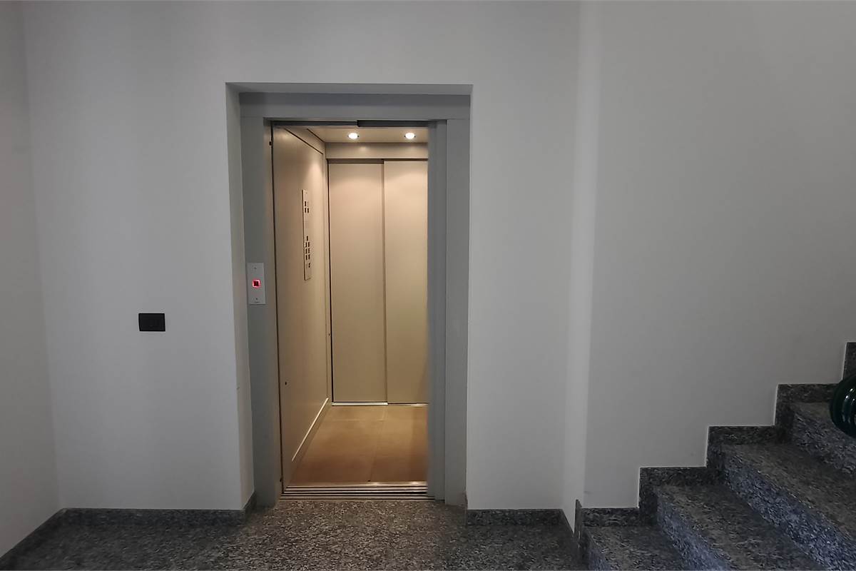 Raffinato ufficio Cantù centro storico