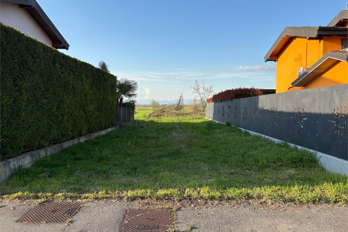 Terreno edificabile a Fornovo San Giovanni 