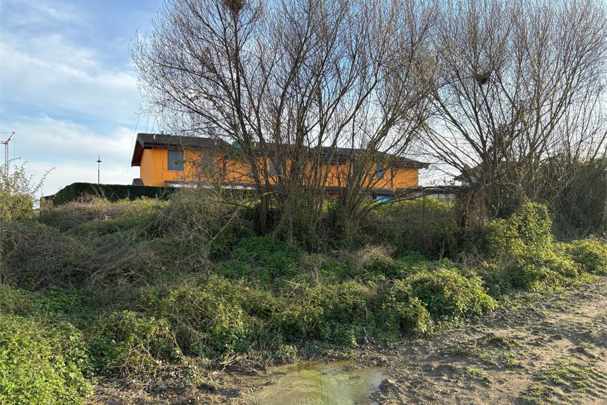 Terreno edificabile a Fornovo San Giovanni 