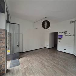 Vendesi negozio Lomazzo centro