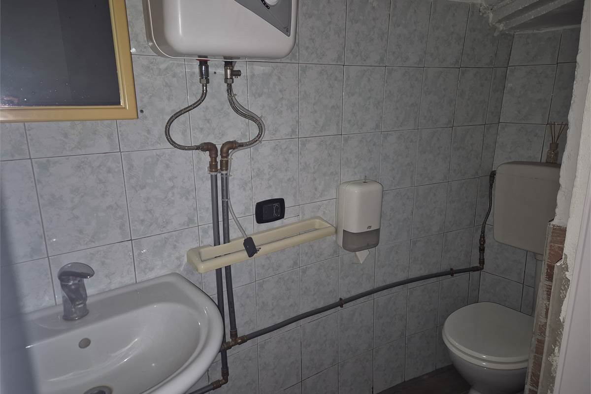 Vendesi negozio Lomazzo centro