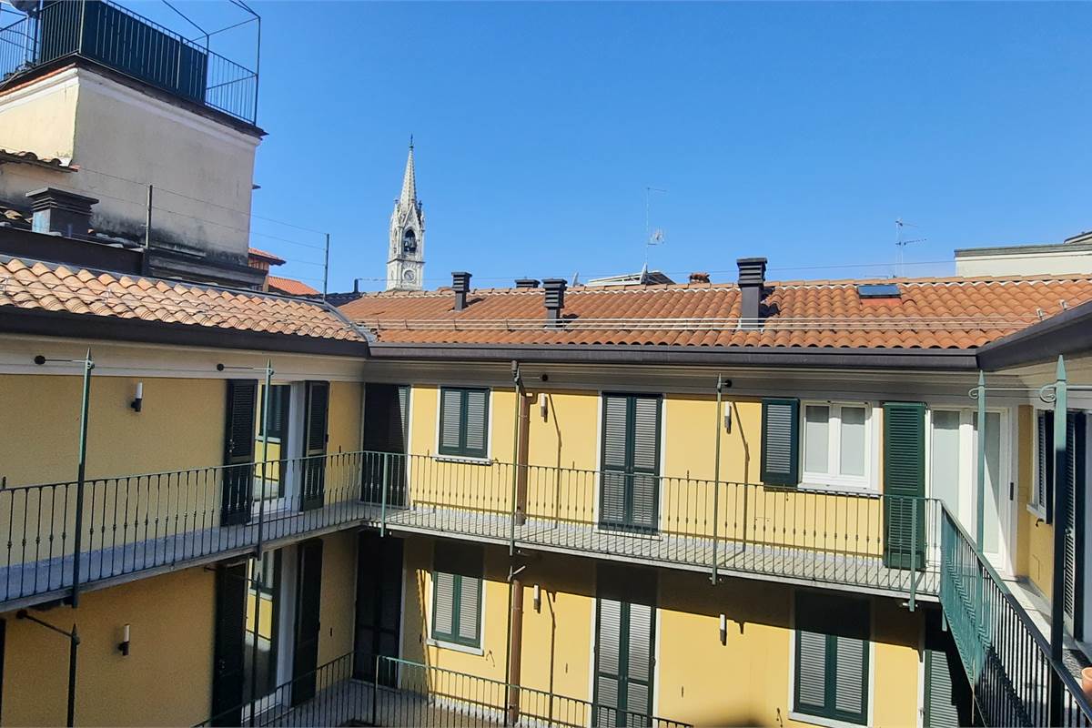 Ufficio signorile in Cantù centro