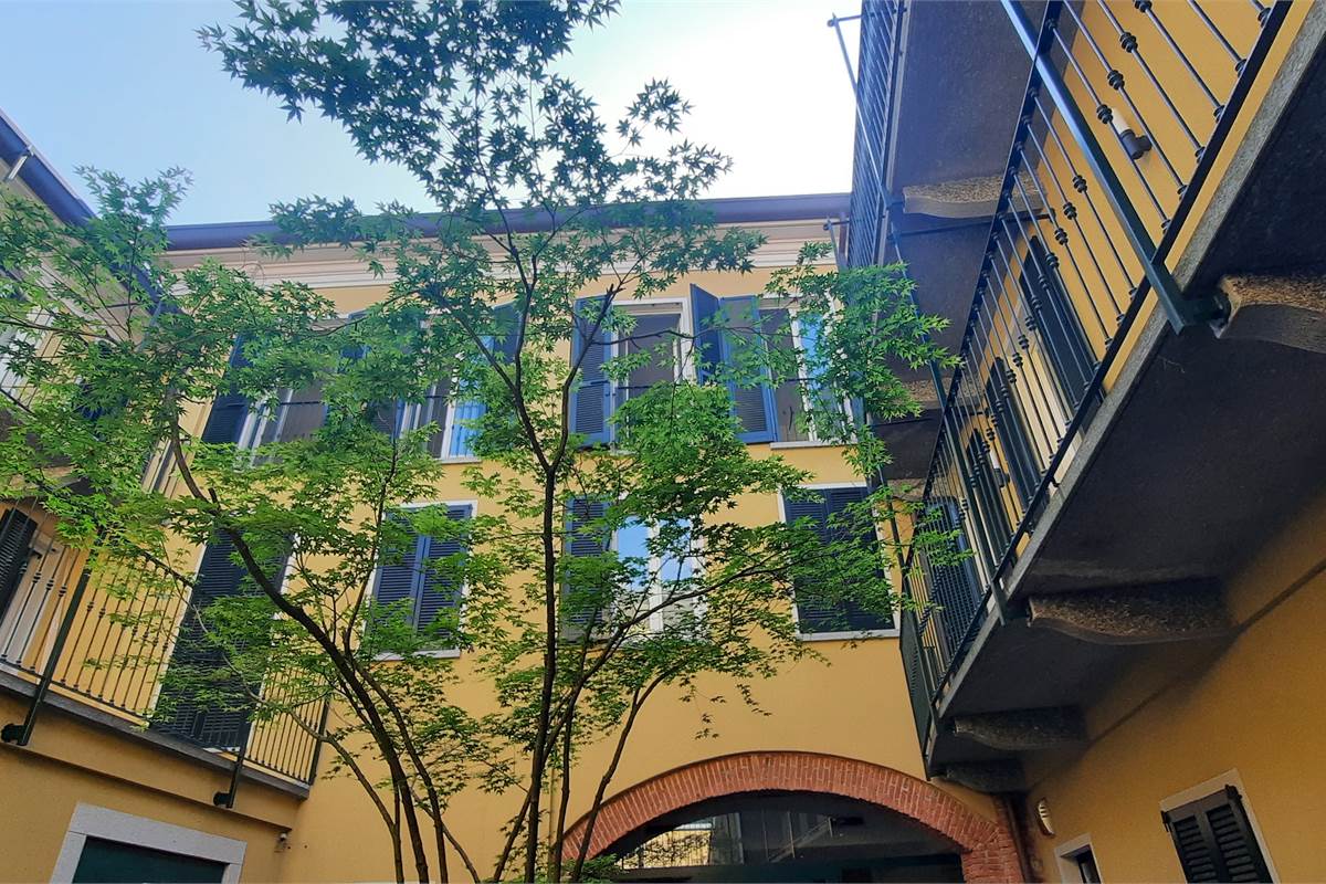 Ufficio signorile in Cantù centro