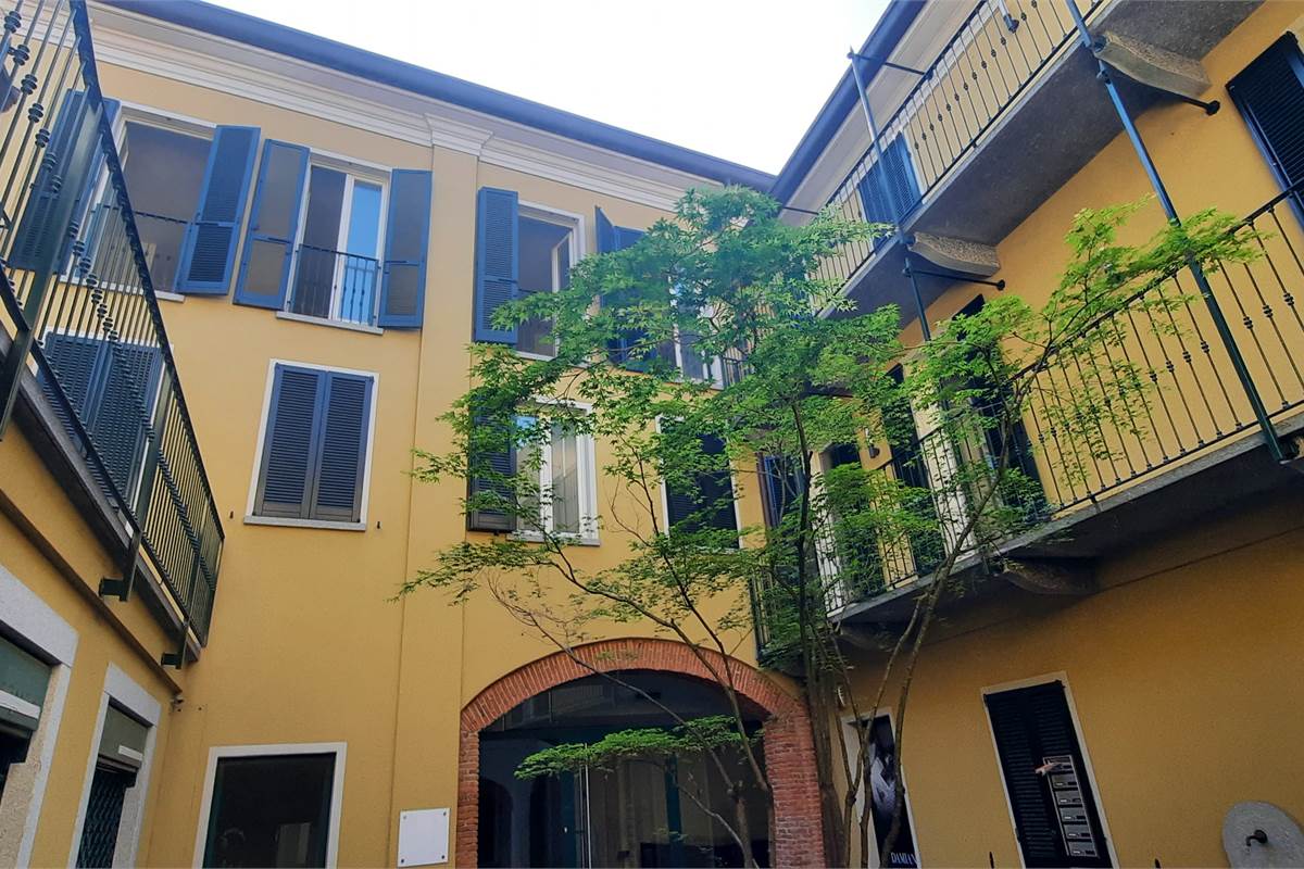 Ufficio signorile in Cantù centro