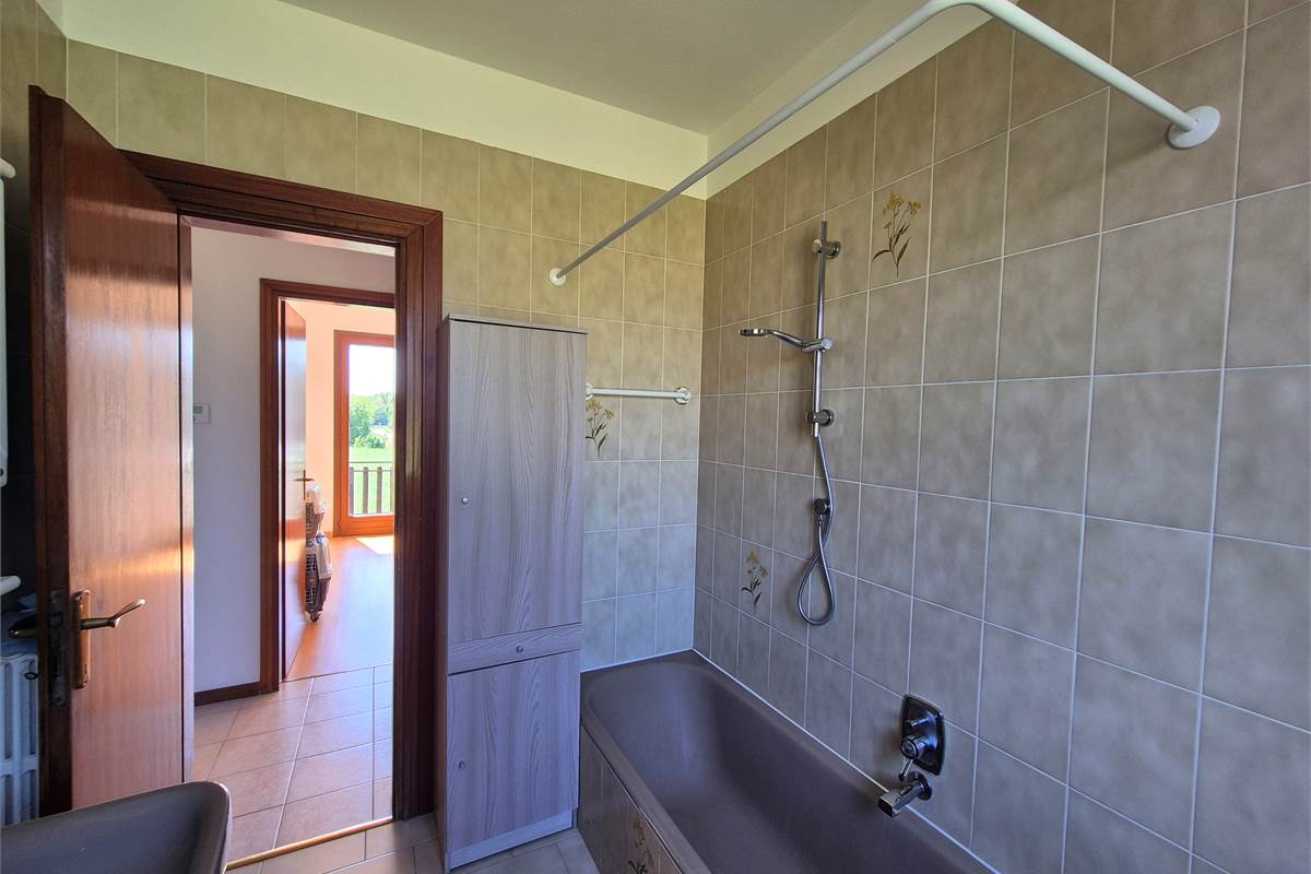 Villa indipendente con ampio giardino 