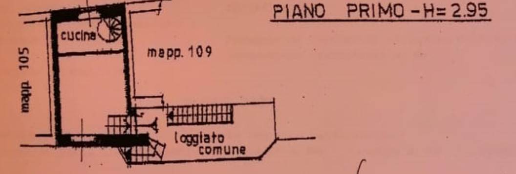 Bilocale in  corte con posto auto privato
