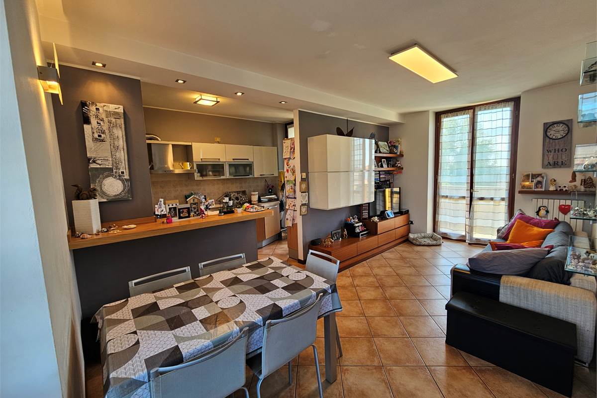 Trilocale Duplex a Bregnano 