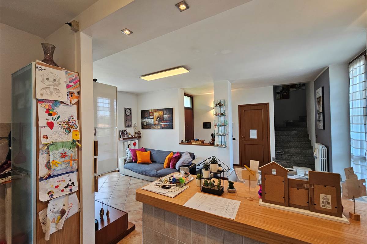 Trilocale Duplex a Bregnano 