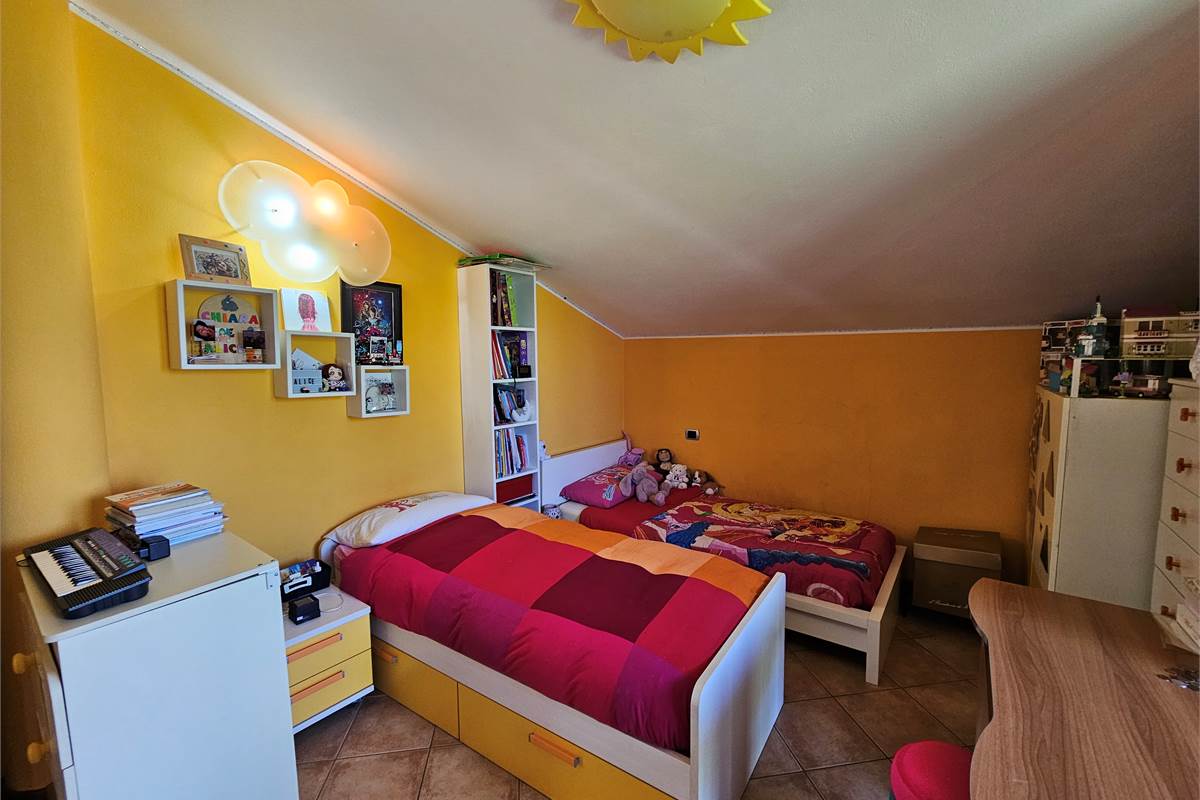 Trilocale Duplex a Bregnano 