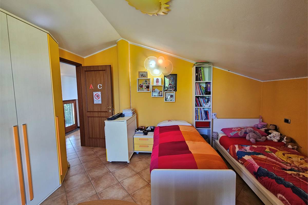 Trilocale Duplex a Bregnano 
